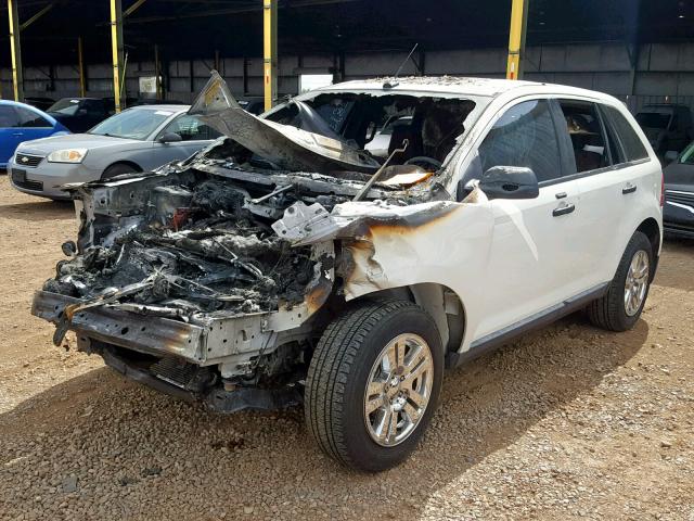 2FMDK3GC3BBB18358 - 2011 FORD EDGE SE WHITE photo 2