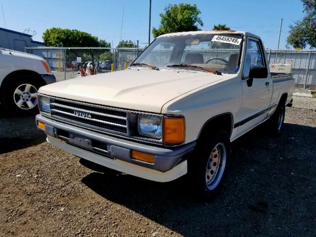 JT4RN50R8J0328918 - 1988 TOYOTA PICKUP 1/2 BEIGE photo 2