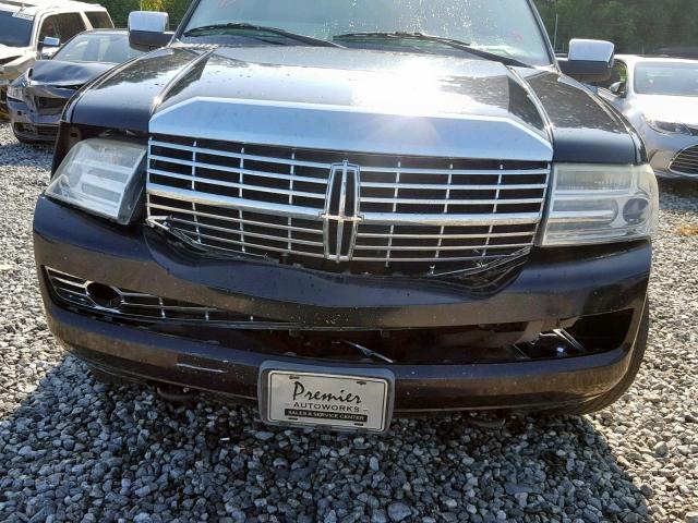 5LMFU27538LJ17652 - 2008 LINCOLN NAVIGATOR BLACK photo 9