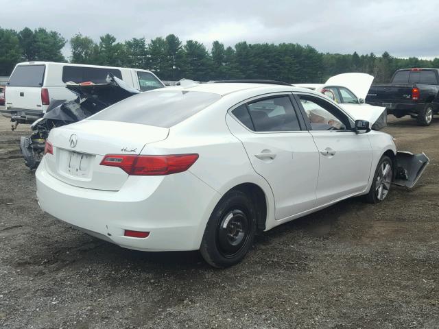 19VDE1F76DE016559 - 2013 ACURA ILX 20 TEC WHITE photo 4