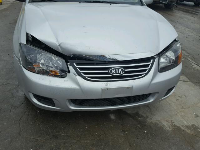 KNAFE221495625169 - 2009 KIA SPECTRA EX SILVER photo 9