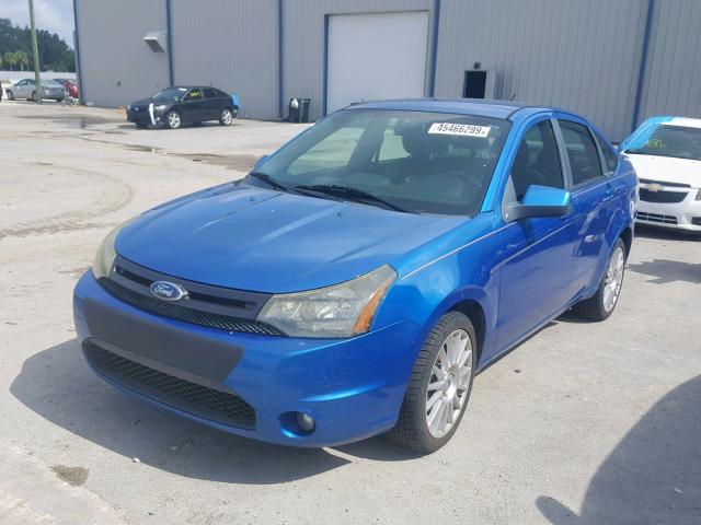 1FAHP3GN6AW194796 - 2010 FORD FOCUS SES BLUE photo 2