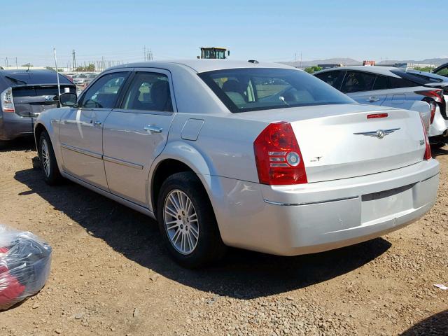 2C3CA5CV1AH241887 - 2010 CHRYSLER 300 TOURIN SILVER photo 3