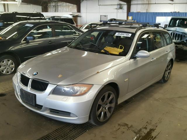 WBAVT73527FV29063 - 2007 BMW 328 XIT SILVER photo 2