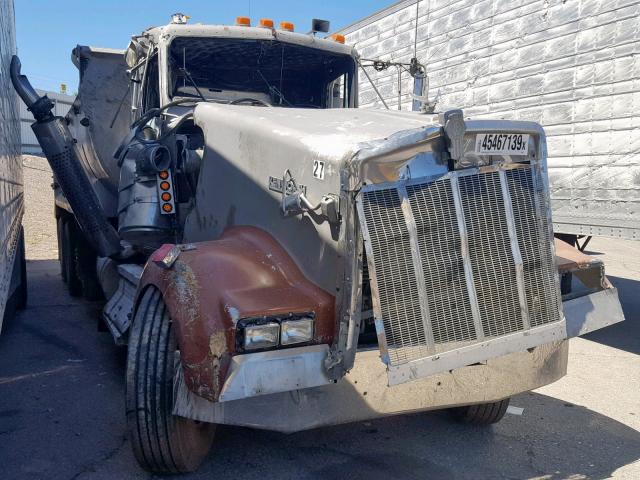 1XKWDB9X4SJ638313 - 1995 KENWORTH CONSTRUCTI GRAY photo 1