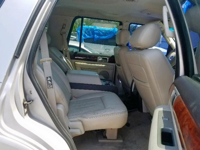 5LMFU27R03LJ34422 - 2003 LINCOLN NAVIGATOR ნაცრისფერი ფოტო 6