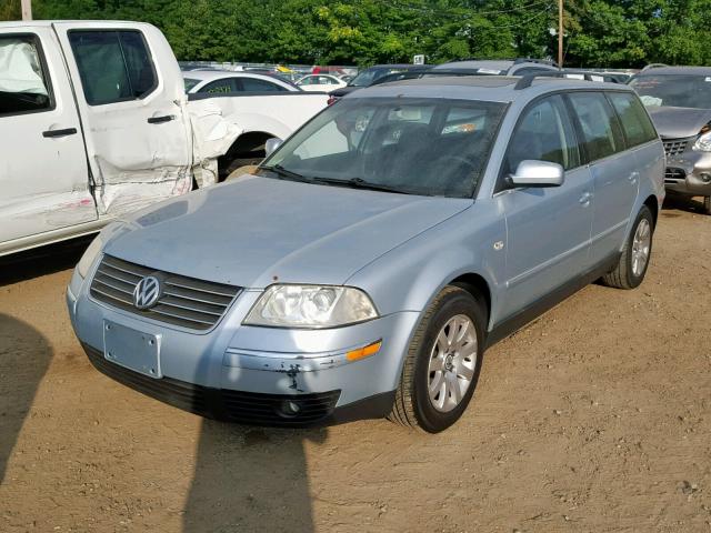 WVWVD63B43E374502 - 2003 VOLKSWAGEN PASSAT GLS BLUE photo 2