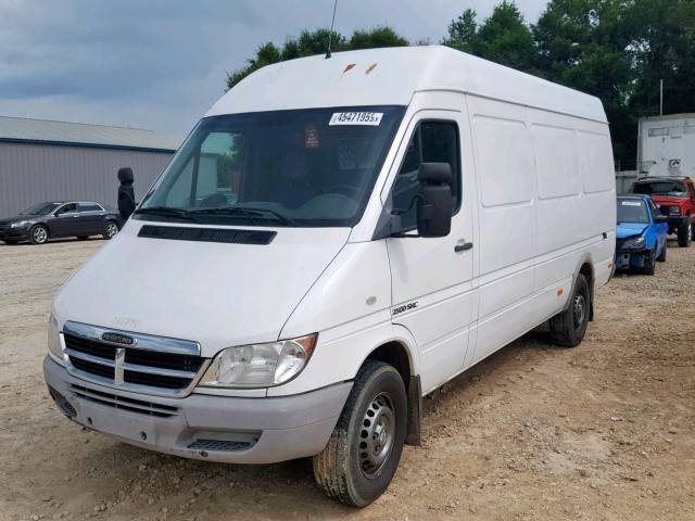 WDYPD744X55791208 - 2005 FREIGHTLINER SPRINTER 2 WHITE photo 2