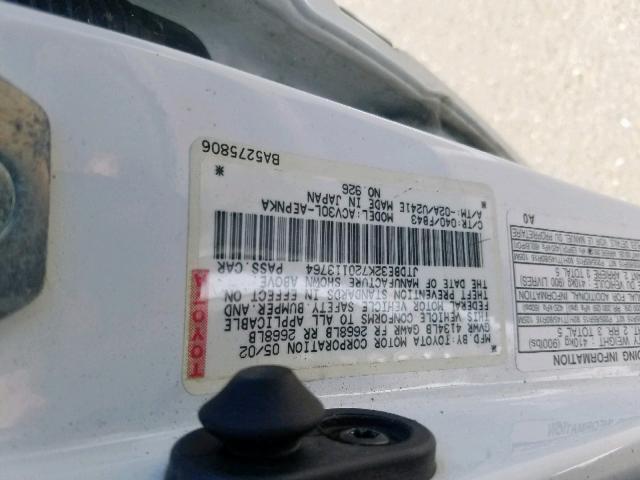 JTDBE32K720113764 - 2002 TOYOTA CAMRY LE WHITE photo 10