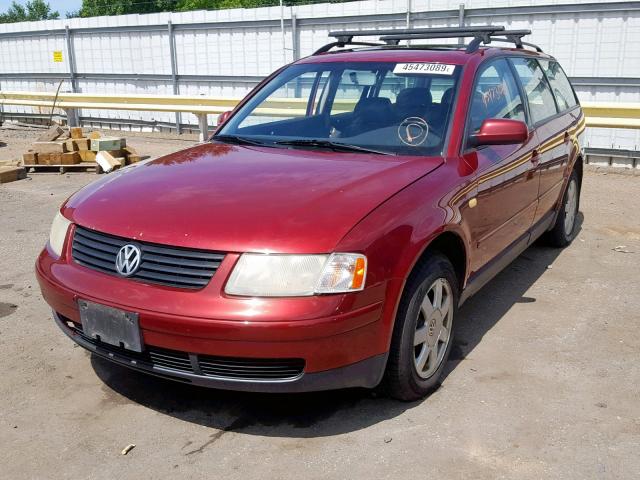 WVWNA63B3XE465646 - 1999 VOLKSWAGEN PASSAT GLS RED photo 2