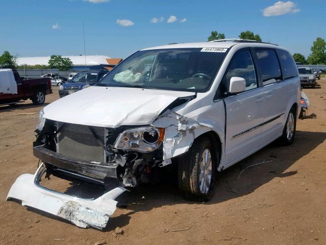 2C4RC1BG3FR751624 - 2015 CHRYSLER TOWN & COU WHITE photo 2