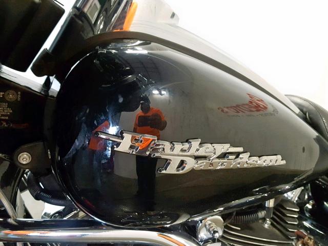 1HD1KBW146Y684442 - 2006 HARLEY-DAVIDSON FLHXI BLACK photo 13