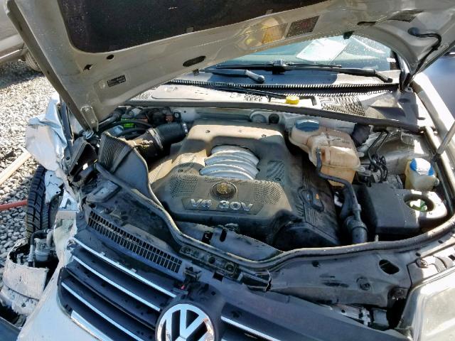 WVWWH63B74E175020 - 2004 VOLKSWAGEN PASSAT GLX SILVER photo 7