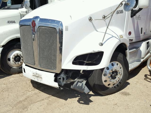 1XKFD49X8DJ320998 - 2013 KENWORTH CONSTRUCTI WHITE photo 10