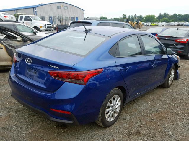 3KPC24A30JE017526 - 2018 HYUNDAI ACCENT SE BLUE photo 4