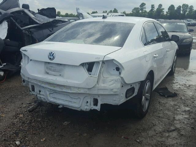 1VWBH7A39DC116379 - 2013 VOLKSWAGEN PASSAT SE WHITE photo 4