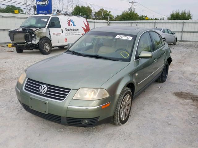 WVWPD63B72P446692 - 2002 VOLKSWAGEN PASSAT GLS GREEN photo 2