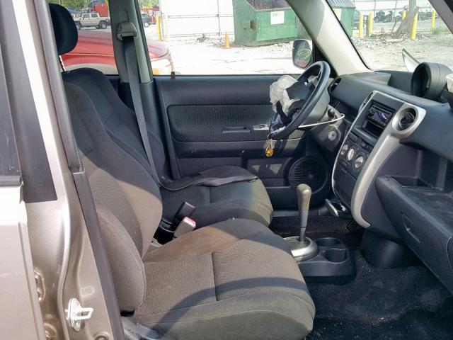 JTLKT324250191420 - 2005 TOYOTA SCION XB 银色 照片 5