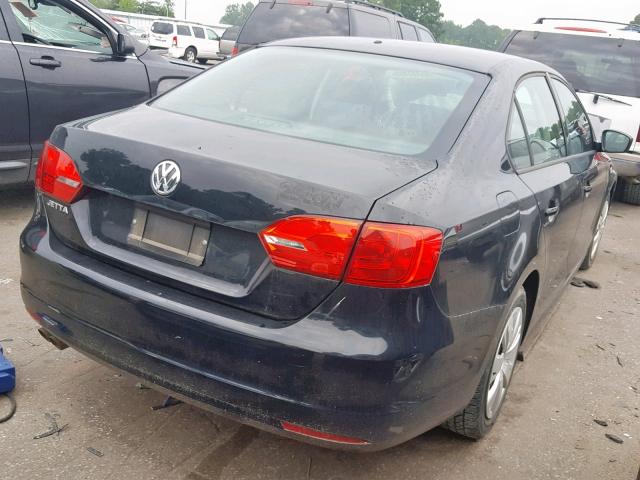 3VW2K7AJ4CM347266 - 2012 VOLKSWAGEN JETTA BASE BLACK photo 4