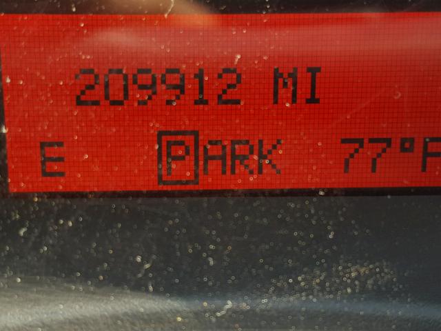 2G2WP552161268666 - 2006 PONTIAC GRAND PRIX SILVER photo 8