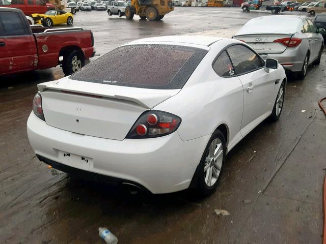 KMHHM66D18U289877 - 2008 HYUNDAI TIBURON GS WHITE photo 4