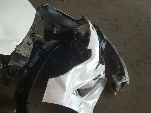 3FADP4BJXGM120198 - 2016 FORD FIESTA SE WHITE photo 9