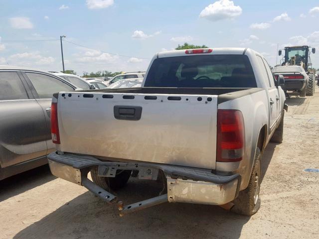 3GTRCUEA5AG233148 - 2010 GMC SIERRA C15 SILVER photo 4