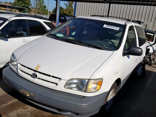 4T3ZF13CXXU113221 - 1999 TOYOTA SIENNA LE WHITE photo 2