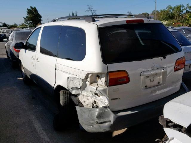 4T3ZF13CXXU113221 - 1999 TOYOTA SIENNA LE WHITE photo 3