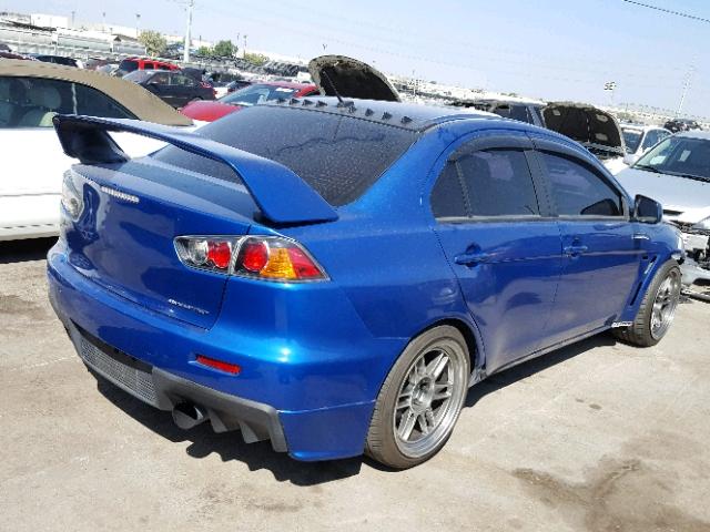 JA32W8FV7FU006192 - 2015 MITSUBISHI LANCER EVO BLUE photo 4