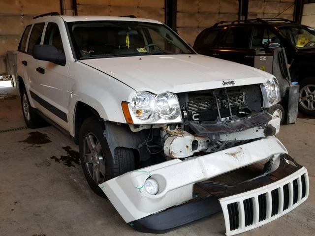 1J4GR48K66C349795 - 2006 JEEP GRAND CHER WHITE photo 1