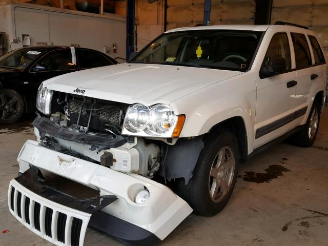 1J4GR48K66C349795 - 2006 JEEP GRAND CHER WHITE photo 2