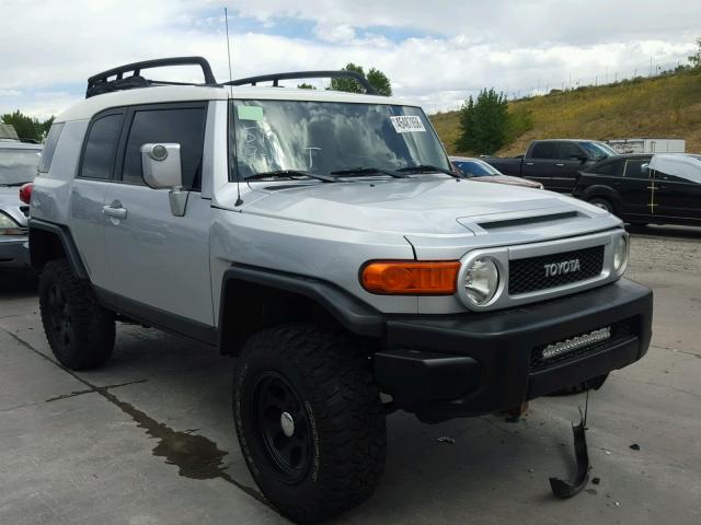 JTEBU11F270085340 - 2007 TOYOTA FJ CRUISER SILVER photo 1