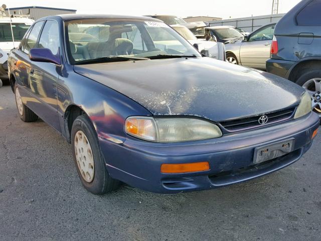 4T1BG12K1TU686289 - 1996 TOYOTA CAMRY DX BLUE photo 1