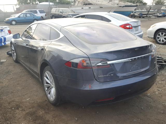 5YJSA1E22GF176808 - 2016 TESLA MODEL S GRAY photo 3