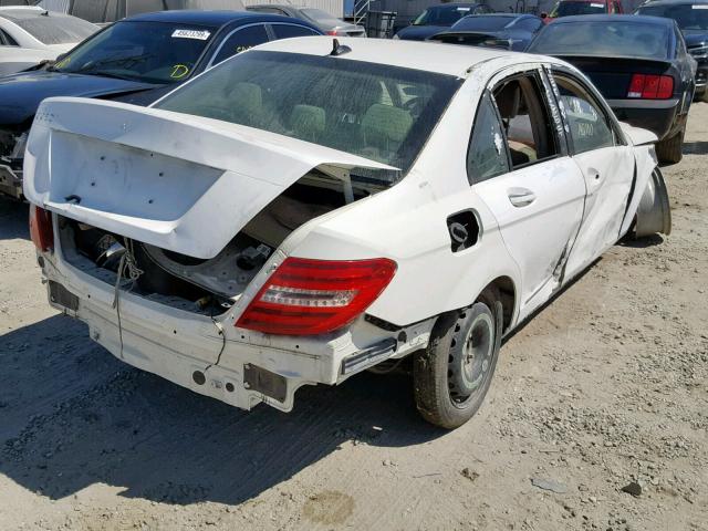 WDDGF4HB9CR215702 - 2012 MERCEDES-BENZ C 250 WHITE photo 4