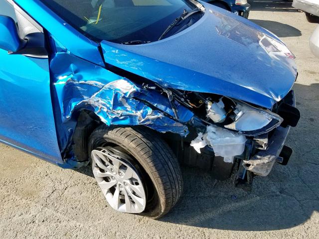 KMHD35LH0HU361915 - 2017 HYUNDAI ELANTRA GT BLUE photo 9