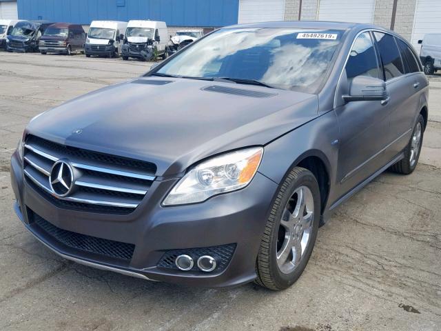 4JGCB2FE0BA126552 - 2011 MERCEDES-BENZ R 350 BLUE GRAY photo 2