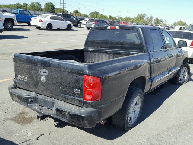 1D7HW58J17S216035 - 2007 DODGE DAKOTA QUA BLACK photo 4