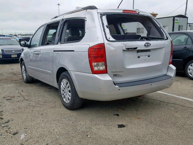 KNDMG4C71C6434118 - 2012 KIA SEDONA LX SILVER photo 3