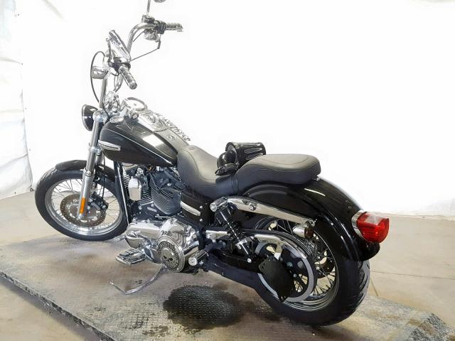 1HD1GV413AC328639 - 2010 HARLEY-DAVIDSON FXDC BLACK photo 3