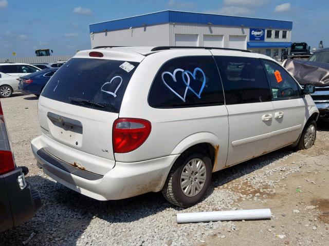 1A4GP44R87B181304 - 2007 CHRYSLER TOWN & COU WHITE photo 4