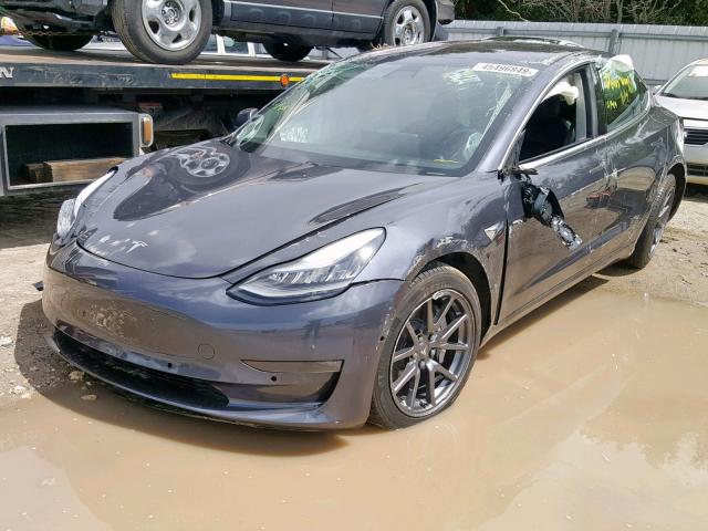 5YJ3E1EA8JF102042 - 2018 TESLA MODEL 3 GRAY photo 2