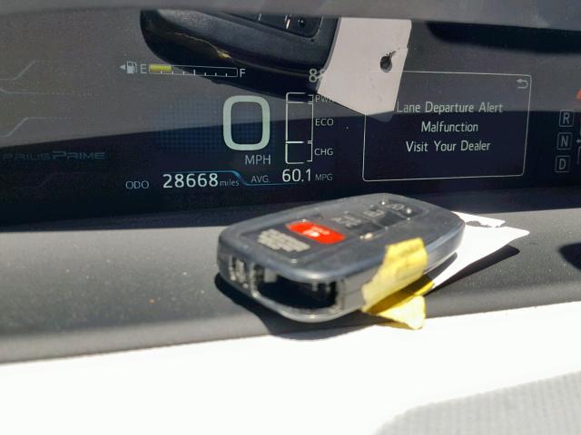 JTDKARFP7H3053027 - 2017 TOYOTA PRIUS PRIM 灰色 照片 8