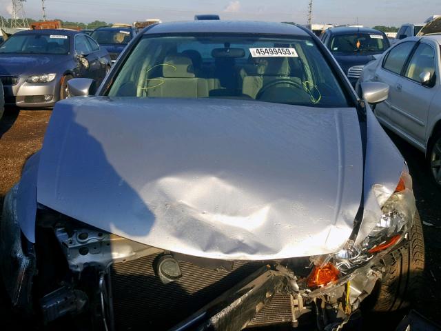 1HGCP2F40AA083702 - 2010 HONDA ACCORD LXP SILVER photo 7