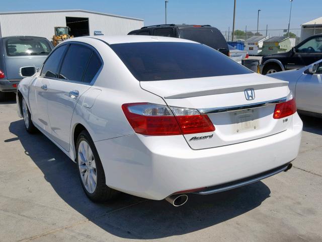 1HGCR3F87FA036113 - 2015 HONDA ACCORD EXL WHITE photo 3