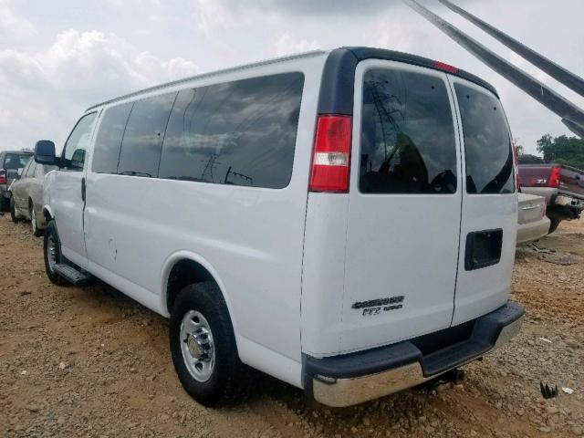 1GAZGYFG9F1242674 - 2015 CHEVROLET EXPRESS G3 WHITE photo 3