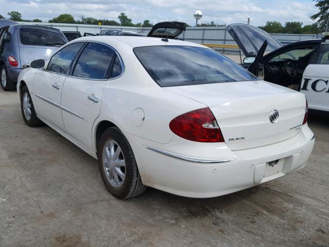 2G4WD582661311426 - 2006 BUICK LACROSSE C WHITE photo 3