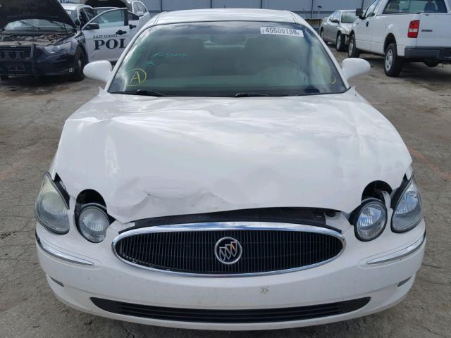 2G4WD582661311426 - 2006 BUICK LACROSSE C WHITE photo 9