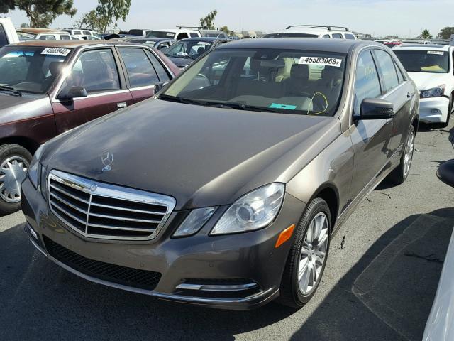 WDDHF2EBXDA677666 - 2013 MERCEDES-BENZ E 350 BLUE BROWN photo 2